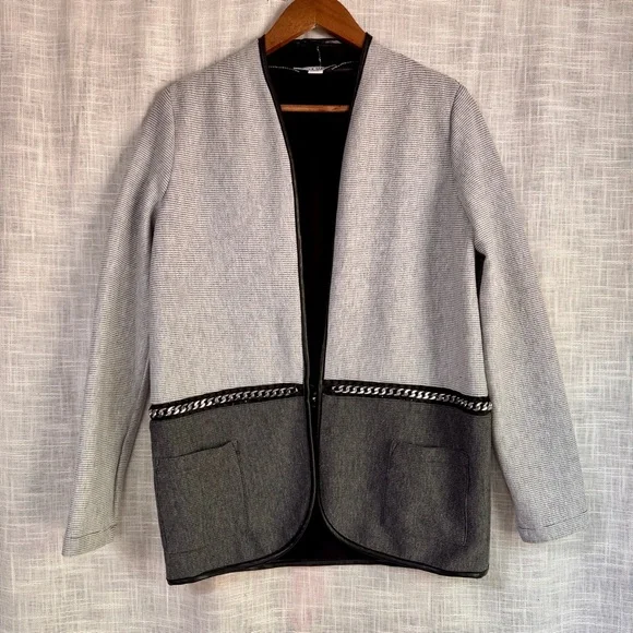 Joseph Ribkoff Gray Pockets Two-Tone Sweater Blazer Chain Detail Jacket Size M - Picture 2 of 7